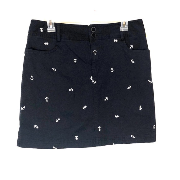 2/$20 Christopher & Banks Nautical Anchor Skort - Picture 2 of 3